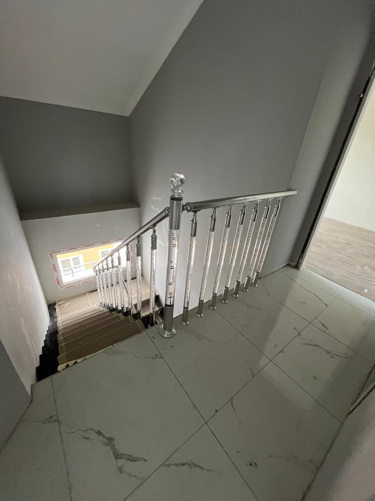 Merdiven pleksi korkuluk 71